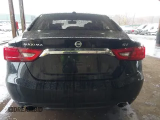 2017 Nissan Maxima SV z VIN 1N4AA6AP1HC447467, wystawiony jako IAAI lot #40918468 z przebiegiem 166 352 mil mil oraz . Historia ofert i sprzedaży dostępna na DreamBid. Obrazek 16.