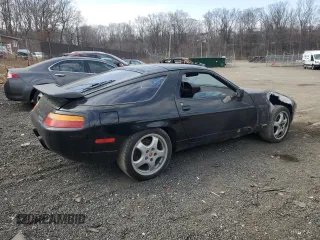 1988 Porsche 928 z VIN WP0JB0921JS860322, wystawiony jako Copart lot #48548495 z przebiegiem 136 427 mil mil oraz Szkody całkowita. Historia ofert i sprzedaży dostępna na DreamBid. Obrazek 3.