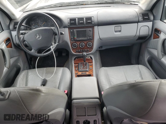 2002 Mercedes-Benz M-Class with VIN 4JGAB54E62A292019, listed as a Copart auction lot 81493604 with 305,098 mi miles and Salvage Title. Bid and sale history available at carsss.com. Image 8.