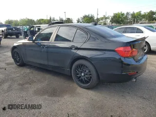 2015 BMW 3 Series 320i xDrive z VIN WBA3C3G50FNT53581, wystawiony jako Copart lot #58745745 z przebiegiem 147 804 mil mil oraz Szkoda całkowita • Salvage title. Historia ofert i sprzedaży dostępna na DreamBid. Obrazek 2.