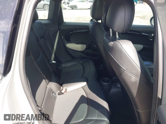 2018 MINI Hardtop 4 Door Cooper S с VIN WMWXU3C55J2F51056, выставлен на аукционе IAAI как лот 42484892 с пробегом 107 460 миль миль и . История ставок и продаж доступна на DreamBid. Изображение 8.