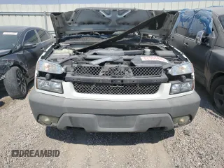 2002 Chevrolet Avalanche with VIN 3GNEC13TX2G119138, listed as a Copart auction lot 62968435 with Not provided miles and Non repairable. Bid and sale history available at DreamBid. Image 5.
