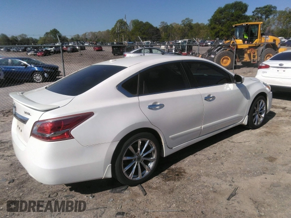 2013 Nissan Altima SV with VIN 1N4BL3AP0DC250670, listed as a IAAI auction lot 41988392 with 133,934 mi miles and . Bid and sale history available at DreamBid. Image 4.