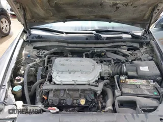 2009 Honda Accord EX-L with VIN 1HGCP36819A001769, listed as a IAAI auction lot 42032375 with 220,463 mi miles and . Bid and sale history available at DreamBid. Image 10.
