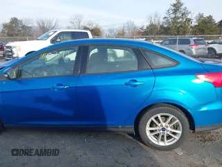 2017 Ford Focus SE с VIN 1FADP3F23HL254485, выставлен на аукционе IAAI как лот 41103192 с пробегом 61 948 миль миль и . История ставок и продаж доступна на DreamBid. Изображение 14.