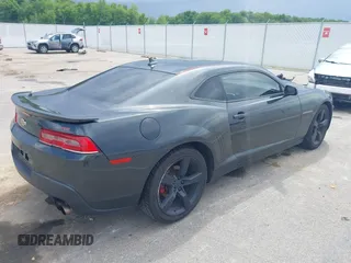 2014 Chevrolet Camaro LT z VIN 2G1FC1E31E9254364, wystawiony jako IAAI lot #42230839 z przebiegiem 102 036 mil mil oraz . Historia ofert i sprzedaży dostępna na DreamBid. Obrazek 4.