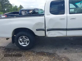 2001 Toyota Tundra SR5 with VIN 5TBRN34161S216827, listed as a IAAI auction lot 41942730 with 204,185 mi miles and . Bid and sale history available at DreamBid. Image 6.