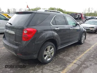 2013 Chevrolet Equinox LTZ z VIN 2GNFLGEK8D6153475, wystawiony jako IAAI lot #42206567 z przebiegiem 166 140 mil mil oraz . Historia ofert i sprzedaży dostępna na DreamBid. Obrazek 4.