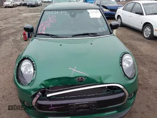 2021 MINI Hardtop Cooper with VIN WMWXR3C09M2N45834, listed as a IAAI auction lot 41892670 with 10,512 mi miles and . Bid and sale history available at DreamBid. Image 12.