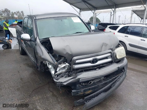 2005 Toyota Tundra SR5 with VIN 5TBET34125S490679, listed as a IAAI auction lot 41807573 with 173,754 mi miles. Bid and sale history available at carsss.com. Image 1.