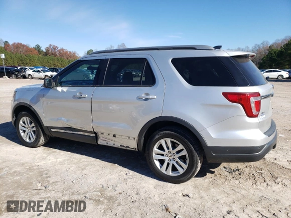 2018 Ford Explorer XLT with VIN 1FM5K8D8XJGA82886, listed as a Copart auction lot 82131564 with 184,975 mi miles and Salvage title. Bid and sale history available at DreamBid. Image 2.