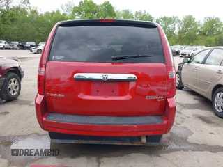 2010 Dodge Grand Caravan SXT z VIN 2D4RN5D19AR258407, wystawiony jako IAAI lot #42072185 z przebiegiem 205 424 mil mil oraz . Historia ofert i sprzedaży dostępna na DreamBid. Obrazek 17.