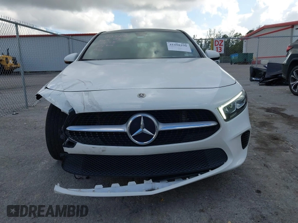 2022 Mercedes-Benz A 220 with VIN W1K3G4EB5NJ341170, listed as a IAAI auction lot 41598290 with 33,325 mi miles and . Bid and sale history available at DreamBid. Image 13.