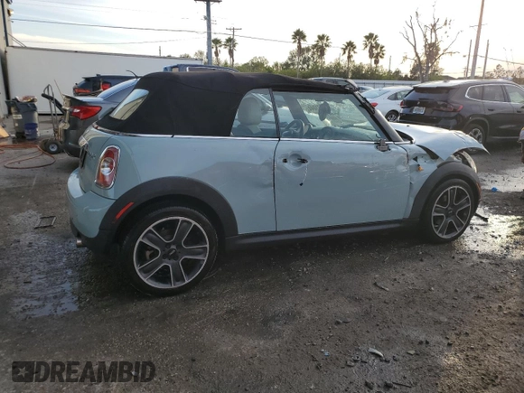2012 MINI Convertible z VIN WMWZN3C59CT135351, wystawiony jako Copart lot #86711044 z przebiegiem 93 515 mil mil oraz Nie do naprawy • Non repairable. Historia ofert i sprzedaży dostępna na DreamBid. Obrazek 3.