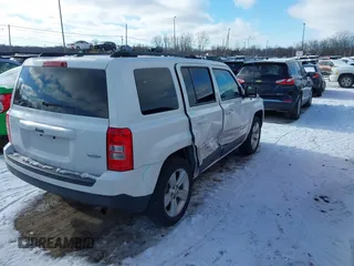 2016 Jeep Patriot High Altitude with VIN 1C4NJPFA8GD784622, listed as a IAAI auction lot 41216673 with 158,152 mi miles and . Bid and sale history available at DreamBid. Image 4.