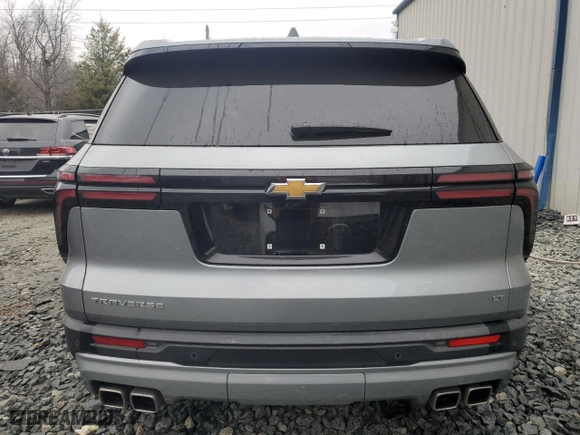 2024 Chevrolet Traverse FWD LT with VIN 1GNERGKS6RJ162409, listed as a Copart auction lot 44055275 with 14,914 mi miles and Clean Title. Bid and sale history available at carsss.com. Image 6.