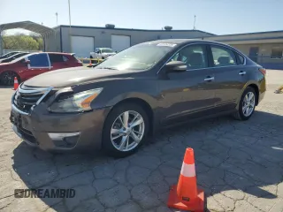 2015 Nissan Altima 2.5 SL with VIN 1N4AL3AP6FC112999, listed as a Copart auction lot 52526225 with 164,065 mi miles and Salvage Title. Bid and sale history available at carsss.com. Image 1.