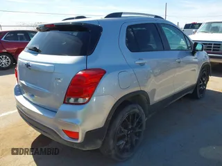 2022 Chevrolet Trax LT with VIN KL7CJPSM0NB561407, listed as a IAAI auction lot 41542090 with 22,992 mi miles. Bid and sale history available at carsss.com. Image 4.