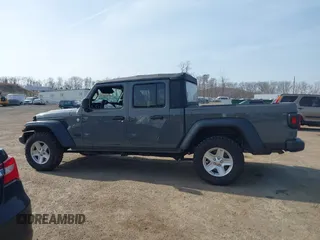2020 Jeep Gladiator Sport S with VIN 1C6HJTAG2LL157701, listed as a IAAI auction lot 41766647 with 62,571 mi miles. Bid and sale history available at carsss.com. Image 14.