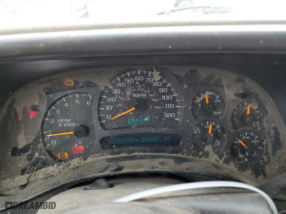 2003 Chevrolet Silverado 1500 LS with VIN 2GCEK19T331105269, listed as a Copart auction lot 51422485 with 243,807 mi miles and Clean Title. Bid and sale history available at carsss.com. Image 9.