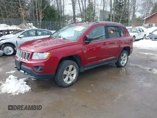 2013 Jeep Compass Sport with VIN 1C4NJDBB2DD249200, listed as a IAAI auction lot 41617232 with 186,413 mi miles. Bid and sale history available at carsss.com. Image 2.