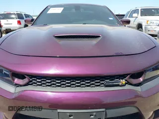2020 Dodge Charger Scat Pack Widebody z VIN 2C3CDXGJ8LH190207, wystawiony jako IAAI lot #42003361 z przebiegiem 9 945 mil mil oraz . Historia ofert i sprzedaży dostępna na DreamBid. Obrazek 12.