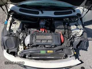 2006 MINI Hardtop S z VIN WMWRE33576TN27734, wystawiony jako Copart lot #54186405 z przebiegiem 149 045 mil mil oraz Szkoda całkowita • Salvage title. Historia ofert i sprzedaży dostępna na DreamBid. Obrazek 11.
