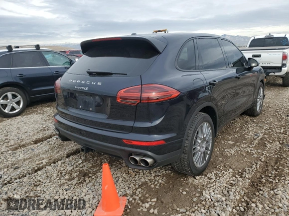 2017 Porsche Cayenne S z VIN WP1AB2A20HLA53039, wystawiony jako Copart lot #85044834 z przebiegiem 56 737 mil mil oraz Szkody całkowita. Historia ofert i sprzedaży dostępna na DreamBid. Obrazek 3.