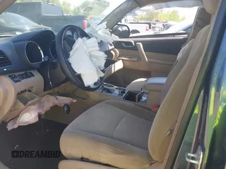 2013 Toyota Highlander with VIN 5TDZA3EH7DS044603, listed as a IAAI auction lot 42019794 with 220,483 mi miles and . Bid and sale history available at DreamBid. Image 5.