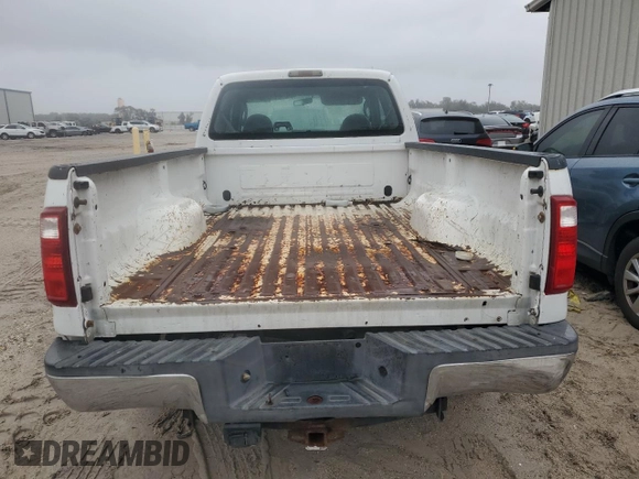 2008 Ford F-250 XL with VIN 1FTSX20558EB19852, listed as a Copart auction lot 42393595 with 213,258 mi miles and Clean title. Bid and sale history available at DreamBid. Image 6.
