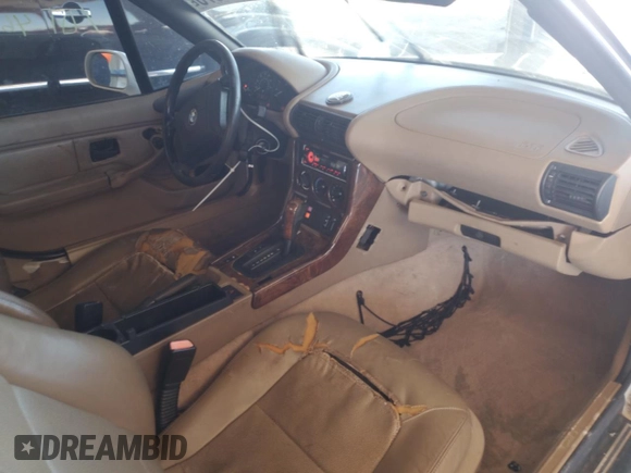 1999 BMW Z3 2.5 z VIN 4USCH9335XLG01572, wystawiony jako Copart lot #46746675 z przebiegiem Nie podano mil oraz Szkoda całkowita • Salvage title. Historia ofert i sprzedaży dostępna na DreamBid. Obrazek 8.