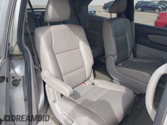 2013 Honda Odyssey EX-L with VIN 5FNRL5H69DB022042, listed as a IAAI auction lot 41902796 with 178,198 mi miles and . Bid and sale history available at carsss.com. Image 8.