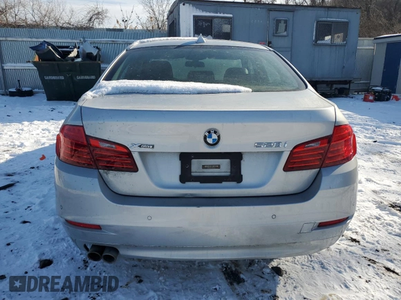 2015 BMW 5 Series 528i xDrive with VIN WBA5A7C51FD622060, listed as a Copart auction lot 42130055 with 86,552 mi miles and Clean title. Bid and sale history available at DreamBid. Image 6.