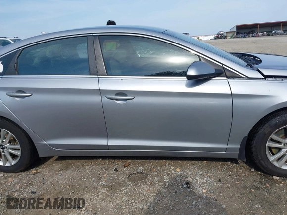 2015 Hyundai Sonata 2.4L SE with VIN 5NPE24AF9FH148413, listed as a IAAI auction lot 42081203 with 173,425 mi miles. Bid and sale history available at carsss.com. Image 14.