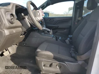 2023 Chevrolet Colorado 4WD Work Truck with VIN 1GCGTBEC3P1193575, listed as a Copart auction lot 81364374 with 31,067 mi miles and Salvage title. Bid and sale history available at DreamBid. Image 7.