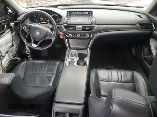 2018 Honda Accord Touring z VIN 1HGCV2F95JA029717, wystawiony jako Copart lot #56161585 z przebiegiem 128 576 mil mil oraz Szkoda całkowita • Salvage title. Historia ofert i sprzedaży dostępna na DreamBid. Obrazek 8.