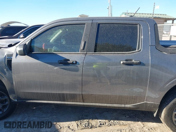 2023 Ford Maverick XL z VIN 3FTTW8E94PRA59855, wystawiony jako IAAI lot #40907807 z przebiegiem 21 779 mil mil oraz . Historia ofert i sprzedaży dostępna na DreamBid. Obrazek 14.