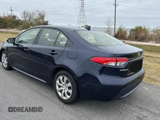 2021 Toyota Corolla LE with VIN JTDEPMAE3MJ123908, listed as a Copart auction lot 86070384 with 46,730 mi miles and Clean Title. Bid and sale history available at DreamBid. Image 3.