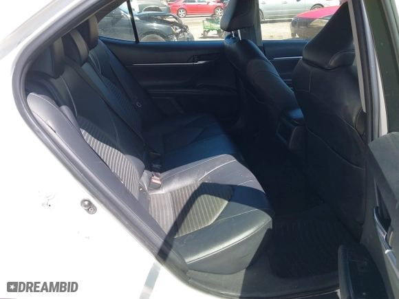 2018 Toyota Camry LE with VIN JTNB11HK2J3000269, listed as a IAAI auction lot 41812634 with 248,881 mi miles. Bid and sale history available at carsss.com. Image 8.