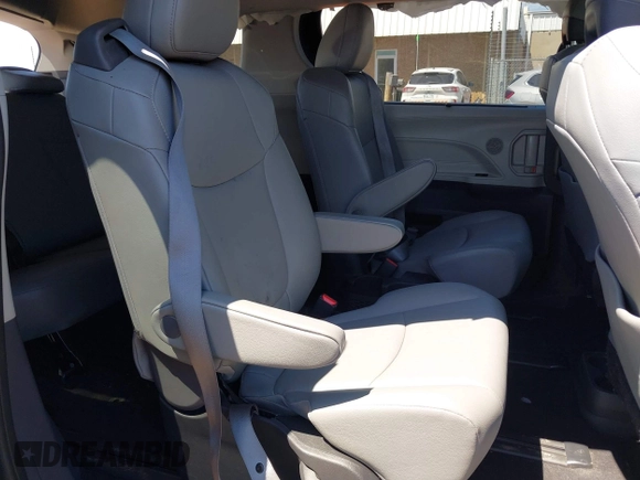 2023 Toyota Sienna XLE z VIN 5TDYSKFC6PS081443, wystawiony jako IAAI lot #42108664 z przebiegiem 30 833 mil mil oraz . Historia ofert i sprzedaży dostępna na DreamBid. Obrazek 8.
