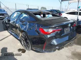 2024 BMW M4 Competition xDrive with VIN WBS43AZ08RCP37632, listed as a IAAI auction lot 41025652 with 2,515 mi miles. Bid and sale history available at carsss.com. Image 3.