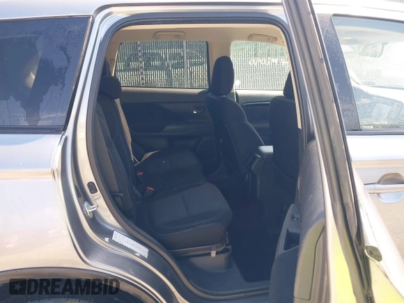 2020 Mitsubishi Outlander ES with VIN JA4AZ3A33LZ026557, listed as a IAAI auction lot 41792090 with 57,338 mi miles and . Bid and sale history available at DreamBid. Image 8.