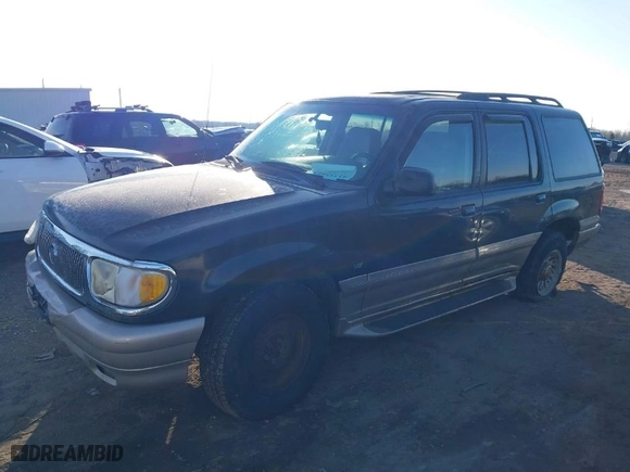 2000 Mercury Mountaineer with VIN 4M2ZU86P2YUJ06656, listed as a IAAI auction lot 41735862 with 200,263 mi miles. Bid and sale history available at carsss.com. Image 2.