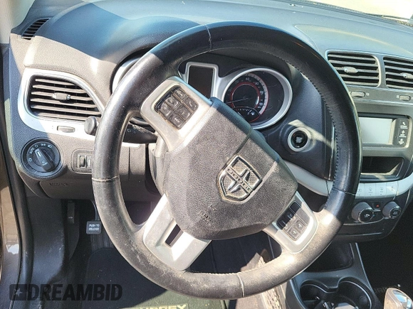 2017 Dodge Journey SXT z VIN 3C4PDCBG8HT670599, wystawiony jako IAAI lot #42359141 z przebiegiem 84 074 mil mil oraz . Historia ofert i sprzedaży dostępna na DreamBid. Obrazek 1.