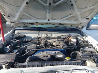 1998 Toyota Tacoma with VIN 4TAWN72N3WZ103586, listed as a IAAI auction lot 40908635 with 197,024 mi miles and . Bid and sale history available at DreamBid. Image 10.