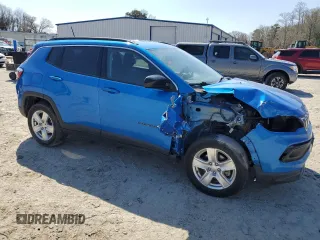 2022 Jeep Compass Altitude with VIN 3C4NJDBB5NT152956, listed as a Copart auction lot 49622375 with 38,471 mi miles and Salvage Title. Bid and sale history available at carsss.com. Image 4.