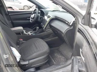 2022 Hyundai Santa Cruz SEL with VIN 5NTJBDAE4NH022823, listed as a IAAI auction lot 42051616 with 23,158 mi miles and . Bid and sale history available at DreamBid. Image 5.