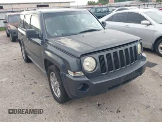 2008 Jeep Patriot Sport with VIN 1J8FT28W08D548213, listed as a IAAI auction lot 42703309 with 155,245 mi miles and . Bid and sale history available at DreamBid. Image 1.