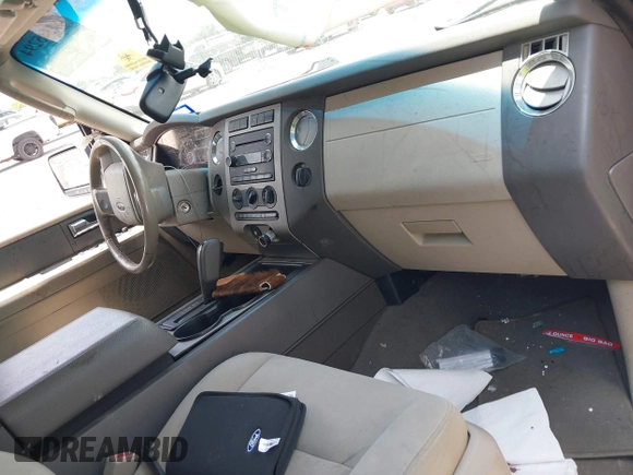 2008 Ford Expedition Max SSV with VIN 1FMFK15598LA52618, listed as a IAAI auction lot 42345294 with Not provided miles and . Bid and sale history available at DreamBid. Image 5.