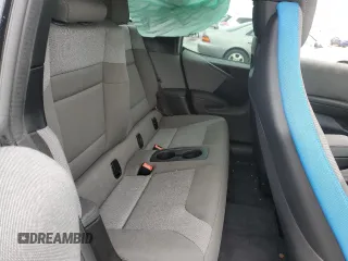 2020 BMW i3 z VIN WBY8P4C06L7G85006, wystawiony jako Copart lot #62149924 z przebiegiem Nie podano mil oraz Szkoda całkowita • Salvage title. Historia ofert i sprzedaży dostępna na DreamBid. Obrazek 11.